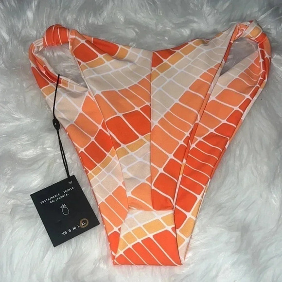 Skatie Other - Skatie XL Orange Tie Bikini Bottom BRAND NEW
NEVER WORN